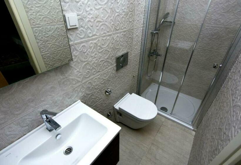 חדר סטנדרט לארבעה, Pekcan Otel