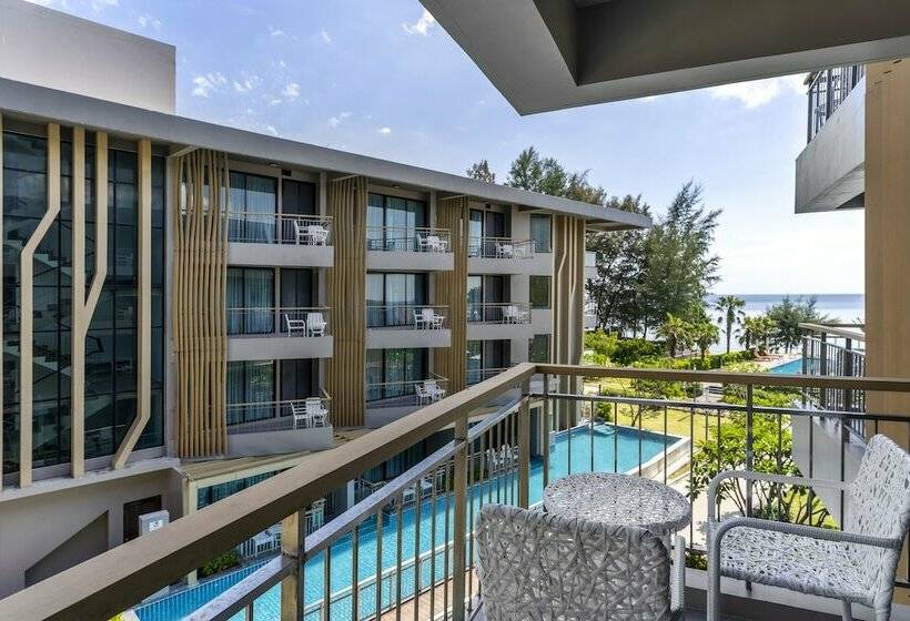 Номер Deluxe Вид на Бассейн, Sand Dunes Chaolao Beach Resort