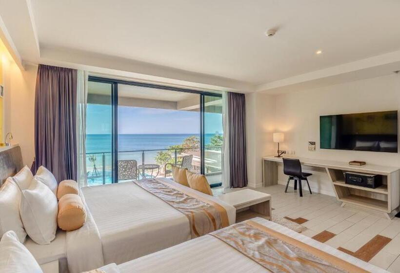 اتاق لوکس با بالکن و چشم‌انداز دریا, Sand Dunes Chaolao Beach Resort