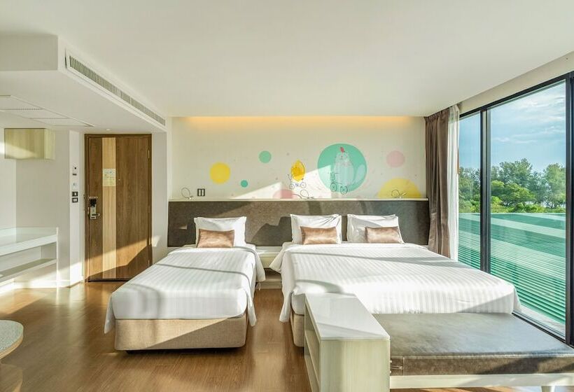 اتاق خانوادگی, Sand Dunes Chaolao Beach Resort