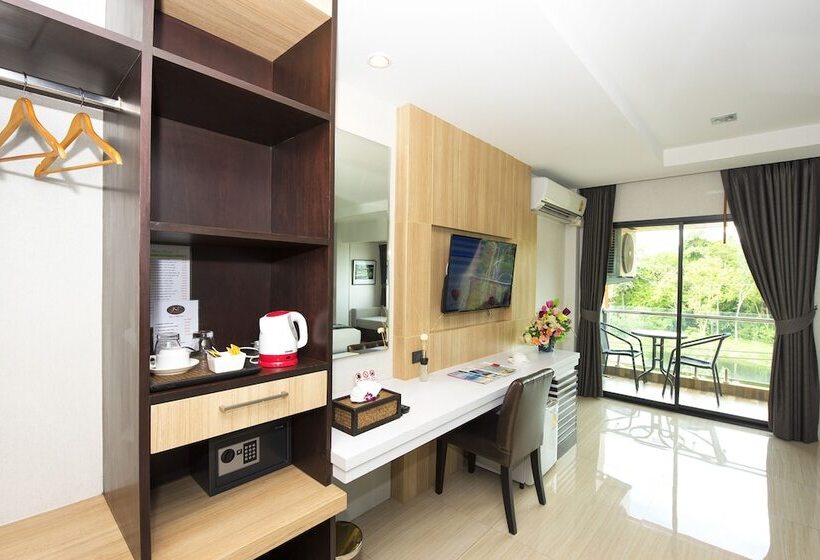 豪华三人间, The Nice Krabi