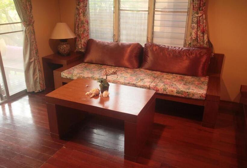 بانگلوی لوکس, Villa Cha Cha Chaolao Beach Resort
