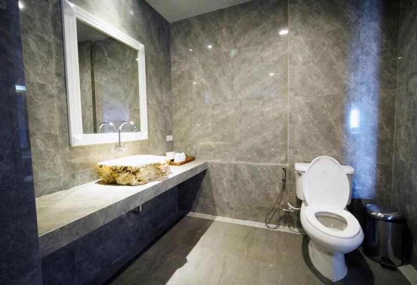 سوئیت جونیور خانوادگی, Villa Cha Cha Chaolao Beach Resort