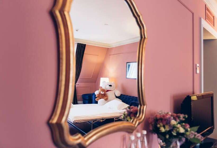 家庭间, Dom Boutique Hotel By Authentic Hotels