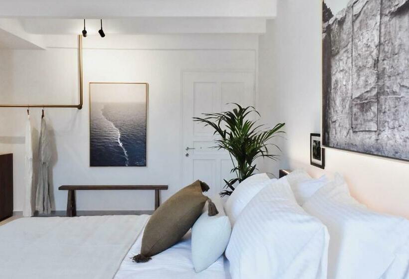 Люкс Повышенной Комфортности, Ikaros Suites