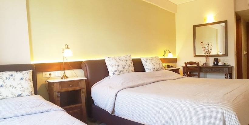Quarto Triplo Estandar, Bacchus