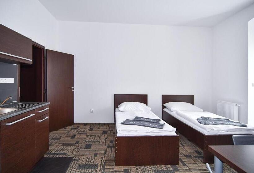 带2个卧室的公寓, Efi Palace