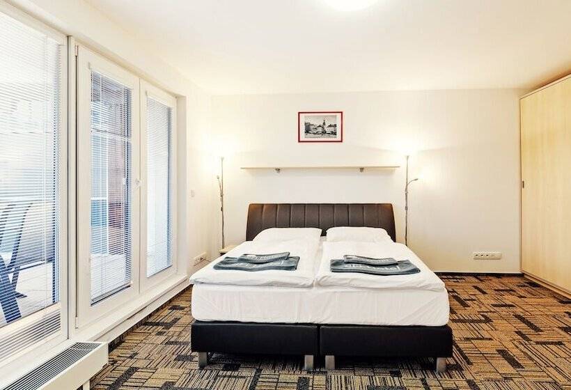 带3个卧室的豪华公寓, Efi Palace