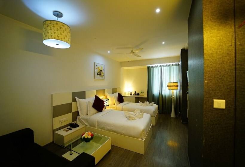 اتاق اجرایی, Vijay Parkinn Coimbatore