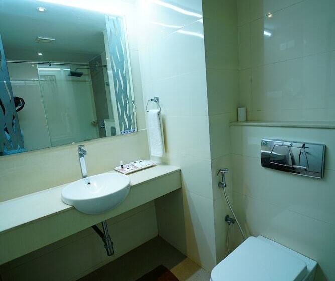 اتاق اجرایی, Vijay Parkinn Coimbatore
