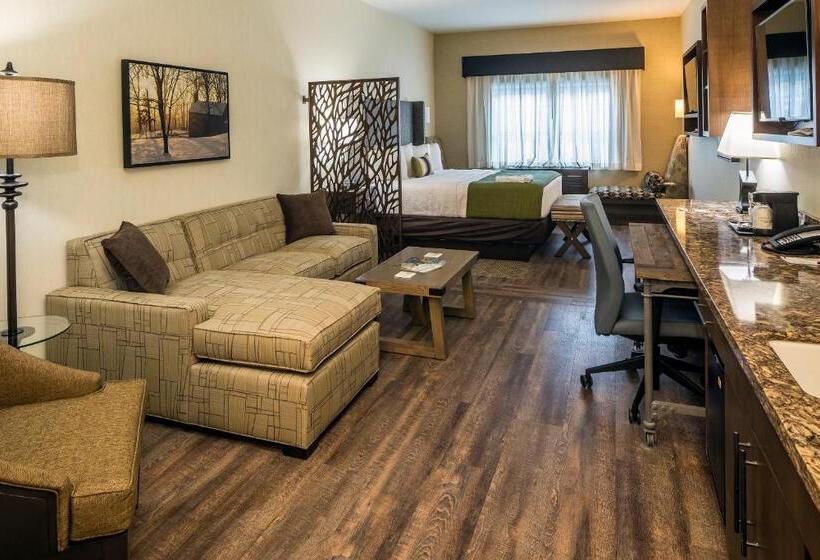 스위트 킹사이즈 침대, Best Western Plus Franciscan Square Inn & Suites  Steubenville