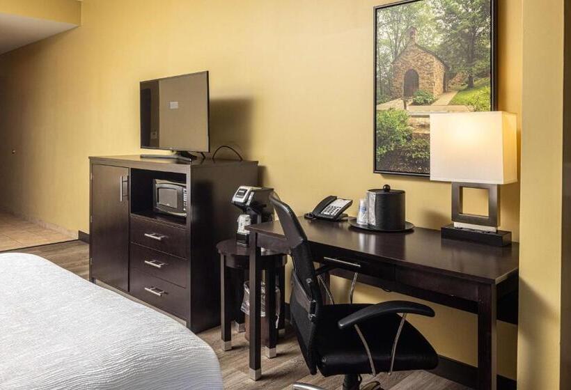 스위트, Best Western Plus Franciscan Square Inn & Suites  Steubenville