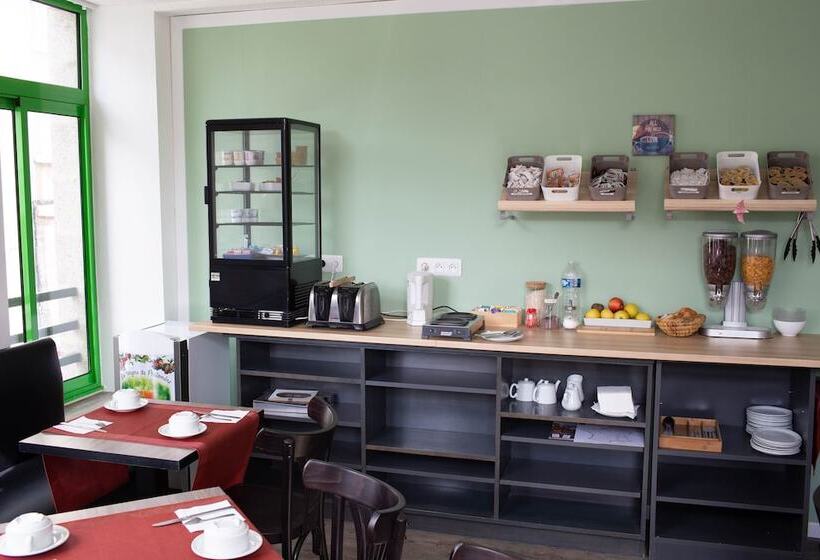 Номер Стандарт, Contact Hôtel Du Champ De Mars De Saint Brieuc