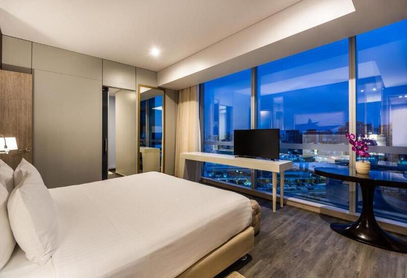 스탠다드 룸 킹사이즈 침대, Crowne Plaza Barranquilla, An Ihg