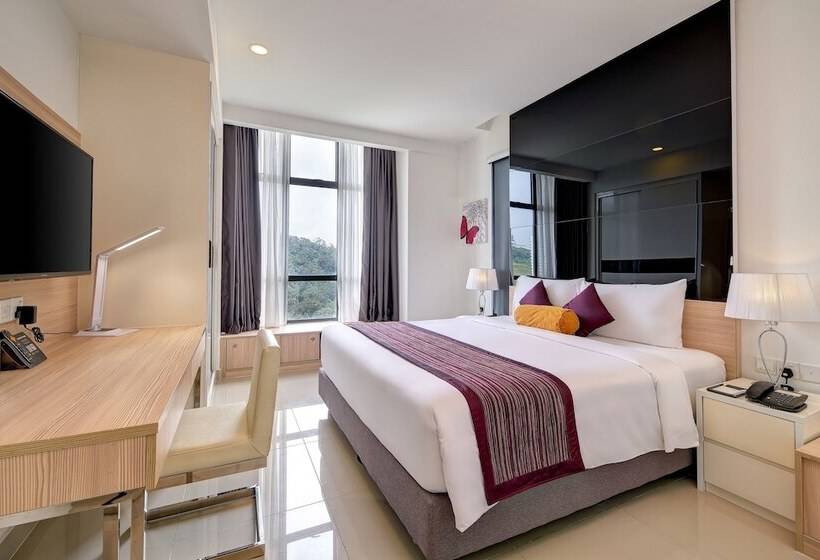 3 Bedroom Suite, Grand Ion Delemen