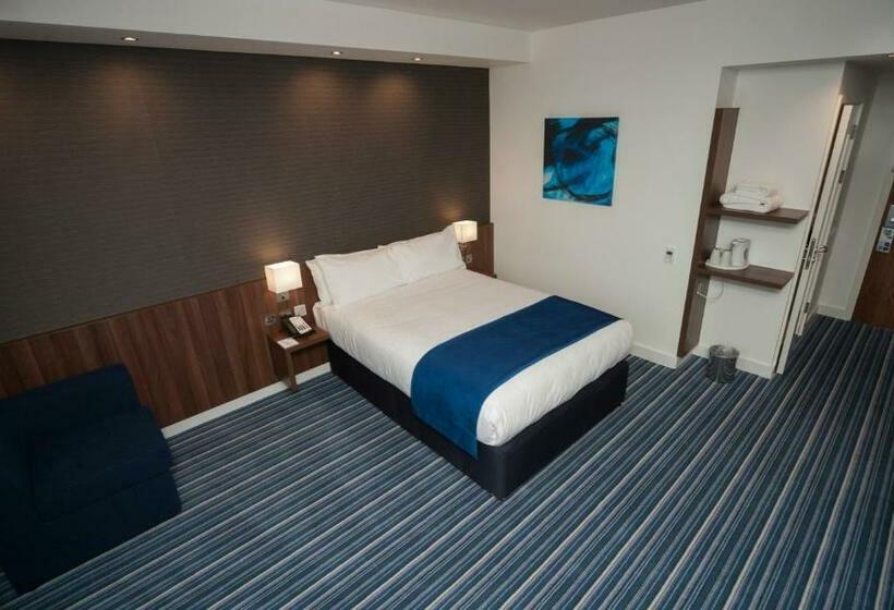 Номер Стандарт, Holiday Inn Express Aberdeen Airport, An Ihg