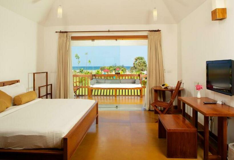 اتاق لوکس با تخت بزرگ, Le Pondy