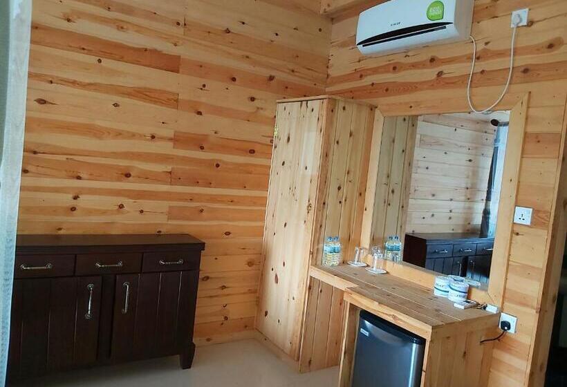 Lüks Aile Odası, Aaradhya Mirissa