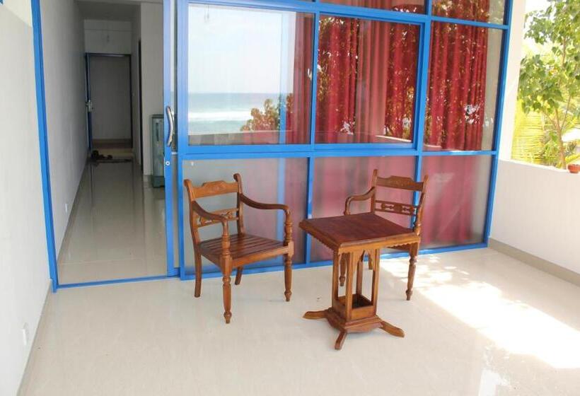 اتاق سه نفره دلوکس با چشم‌انداز دریا, Paradise Beach Resort & Diving School