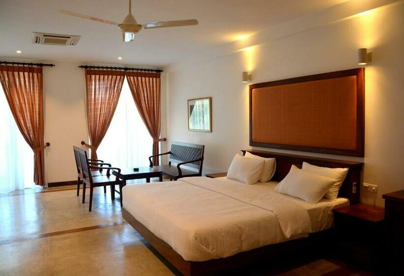 Номер Deluxe, Refresh Hotel Hikkaduwa
