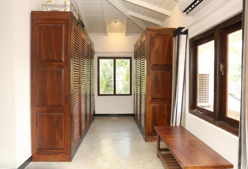 Стандартный Номер Кровать Кинг, Suite Lanka