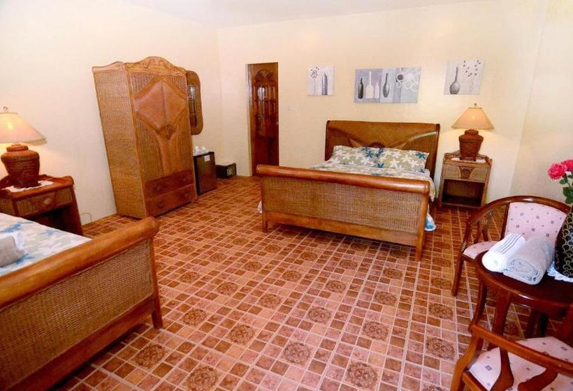 디럭스 패밀리 룸, Turtle Bay Dive Resort