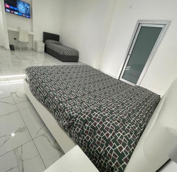 اتاق لوکس سه تخته, B&b Rossini Luxury 3
