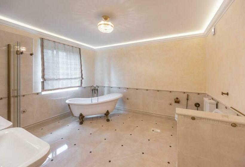 Номер Deluxe, Zámeček   Chateau Lány   Depandance Stroodel