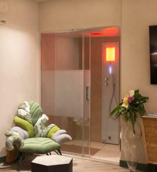 اتاق لوکس با تخت بزرگ, Corte Rossetti Relax Assoluto E Luxury Urban Spa