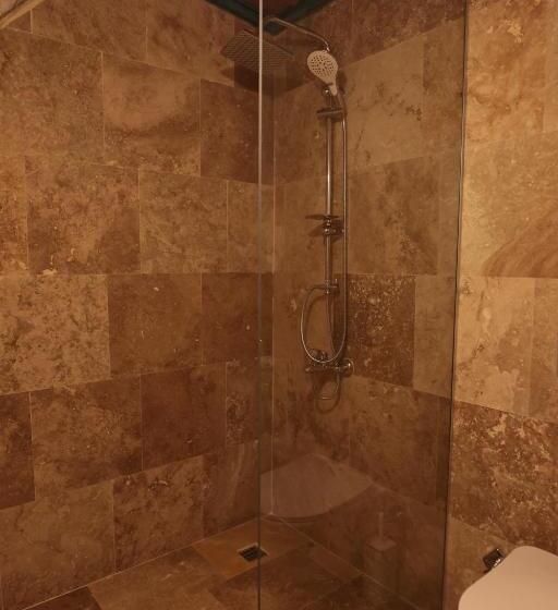 اتاق لوکس, Stone Owl Otel & Restaurant
