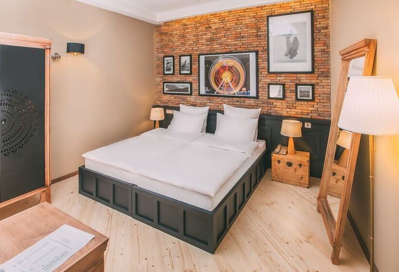 Standard Room, Kisi Boutique