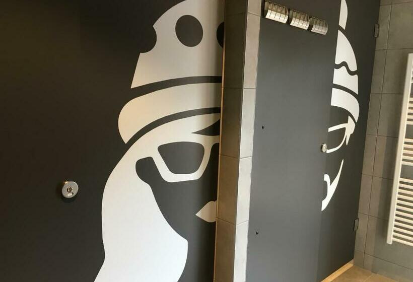 Кровать в Общей Комнате, Moontain Hostel