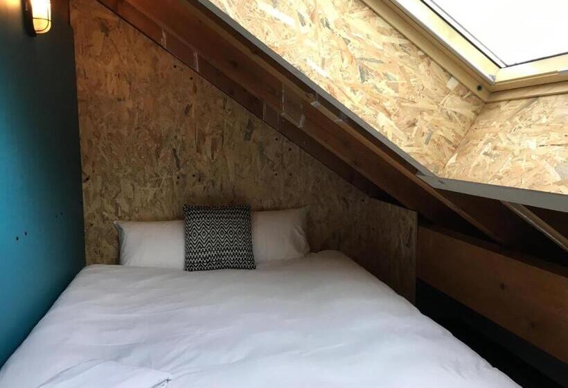 Люкс Дюплекс, Moontain Hostel