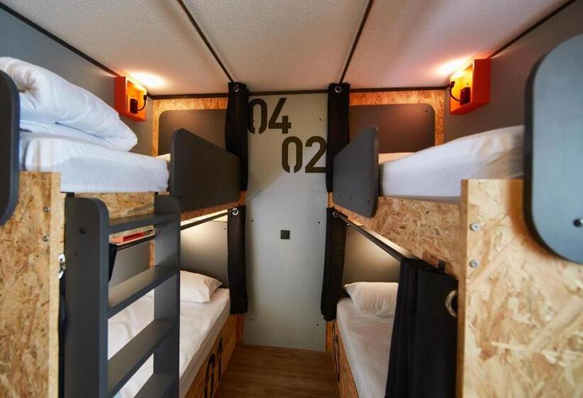 Номер Стандарт Четырехместный Совместный Санузел, Moontain Hostel