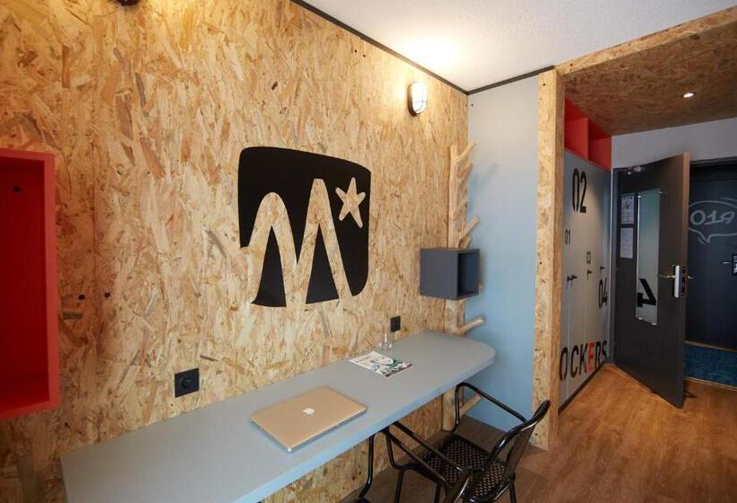 Четырехместный Номер Стандарт, Moontain Hostel