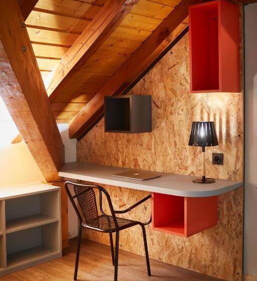 Люкс Дюплекс, Moontain Hostel
