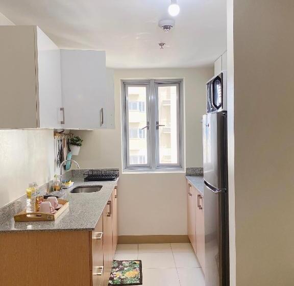 Апартаменты 1 Спальня, Huge 1bedroom Condotel W Balcony Near Smart Araneta Coliseum