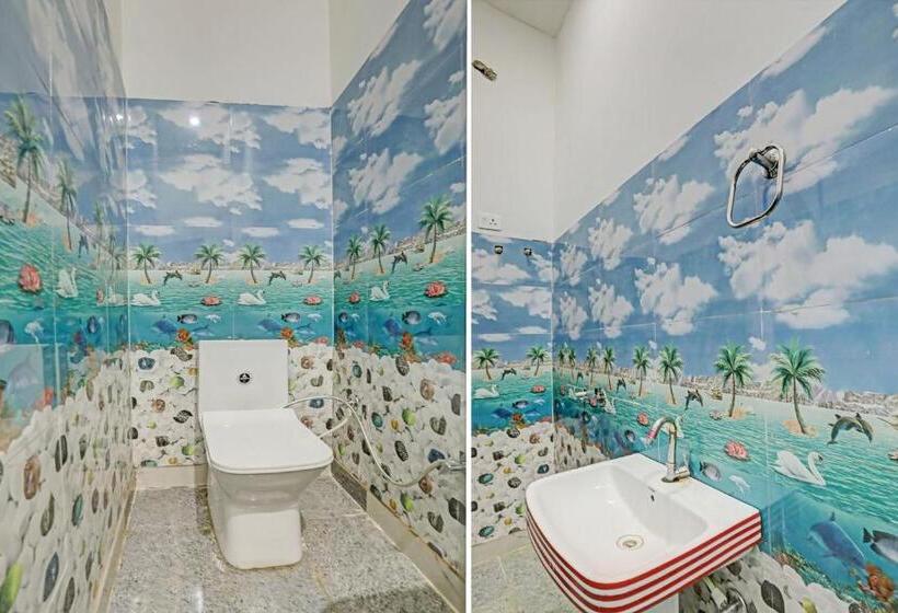 Трехместный Номер Классика, Oyo Flagship The Crown Plaza