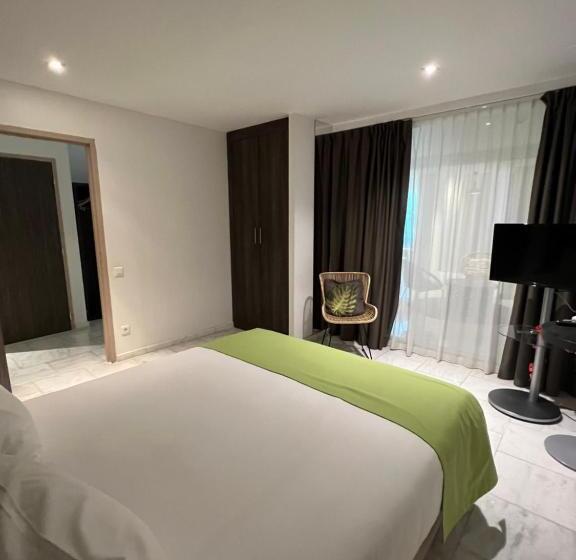 Полулюкс, Appart  Hotel La Girafe Marseille Est   Porte D Aubagne
