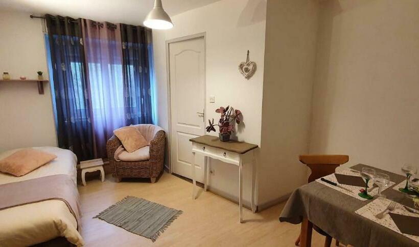 Четырехместный Номер Стандарт, Chambre D'hotes Le Saut De La Truite
