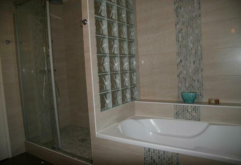 Люкс Повышенной Комфортности, Les Suites Champenoises