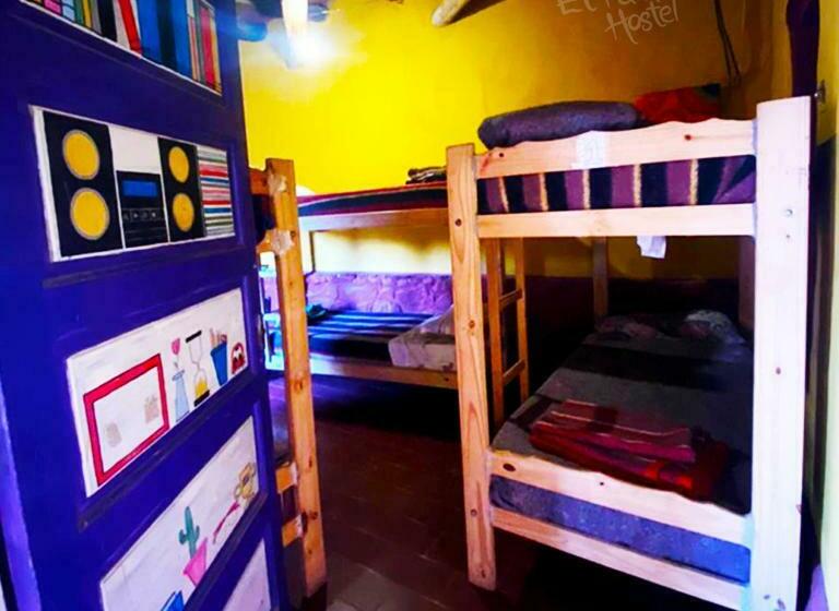 Кровать в Общей Комнате, El Farolito Hostel