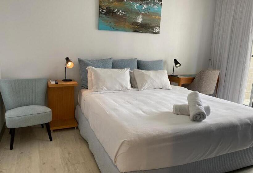Escritório Deluxe, Redvue Holiday Apartments
