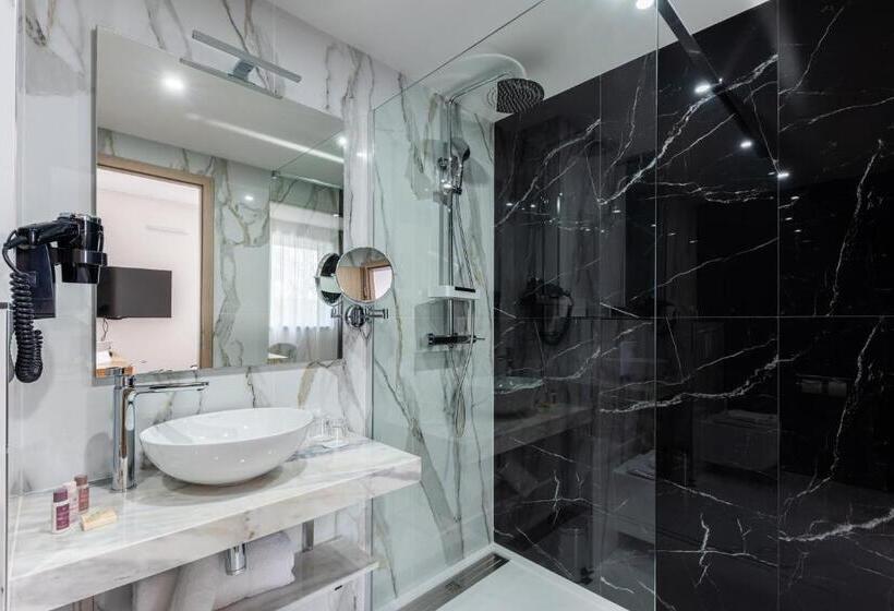 Номер Superior, Brit Hotel Privilège Paris Rosny Sous Bois