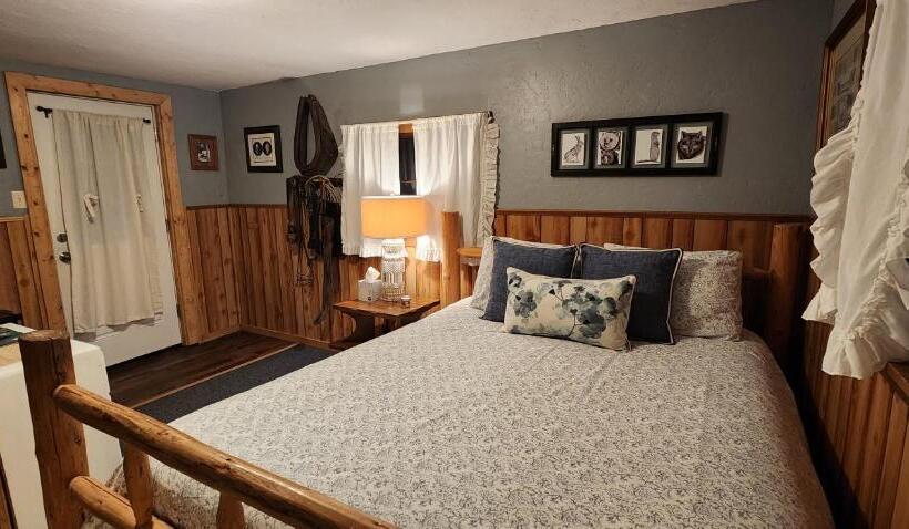 Номер Стандарт Вид на Горы, Bear Creek Ranch Bed & Breakfast