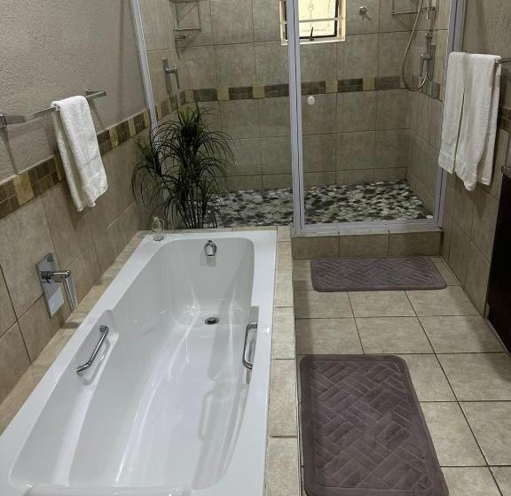 Семейный Номер, Safari Bed & Breakfast