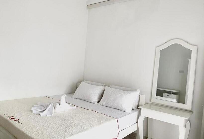 Номер Стандарт с Балконом, Changami Residence