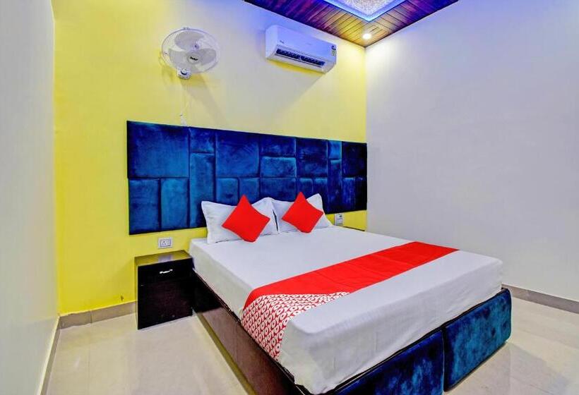 Трехместный Номер Классика, Oyo Flagship Royal Star Residency