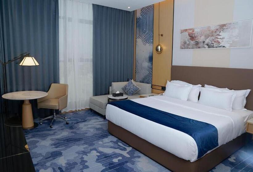 Президентский Люкс, Best Western Plus Danat Almansak