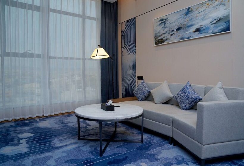 Президентский Люкс, Best Western Plus Danat Almansak